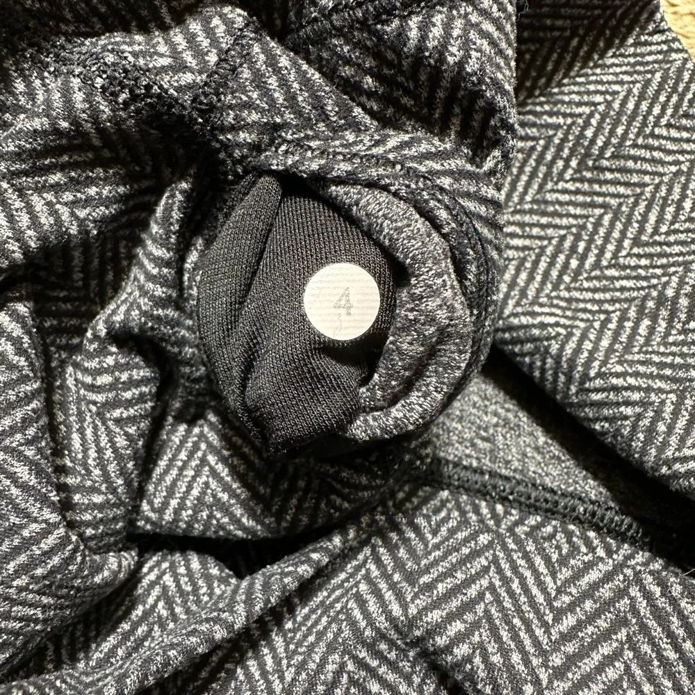 Lululemon herringbone high waisted wunder under - Picture 5 of 7